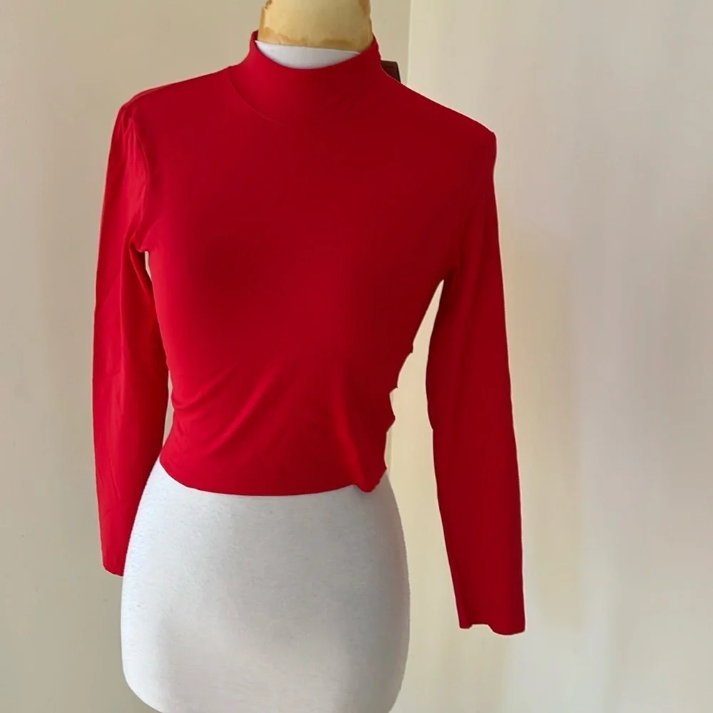 New! Nike small red long sleeve crop yoga top.